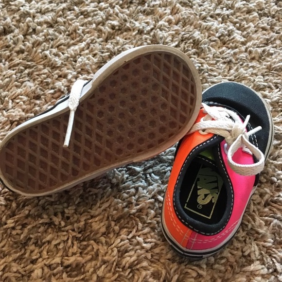 Baby Vans - Picture 3 of 3